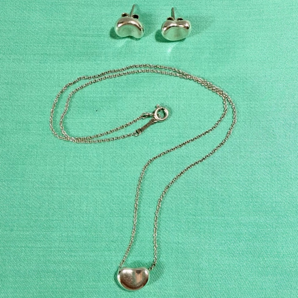 Tiffany & Co. Sterling Silver Elsa Peretti Bean Pendant Necklace and Earring Set - Picture 2 of 15